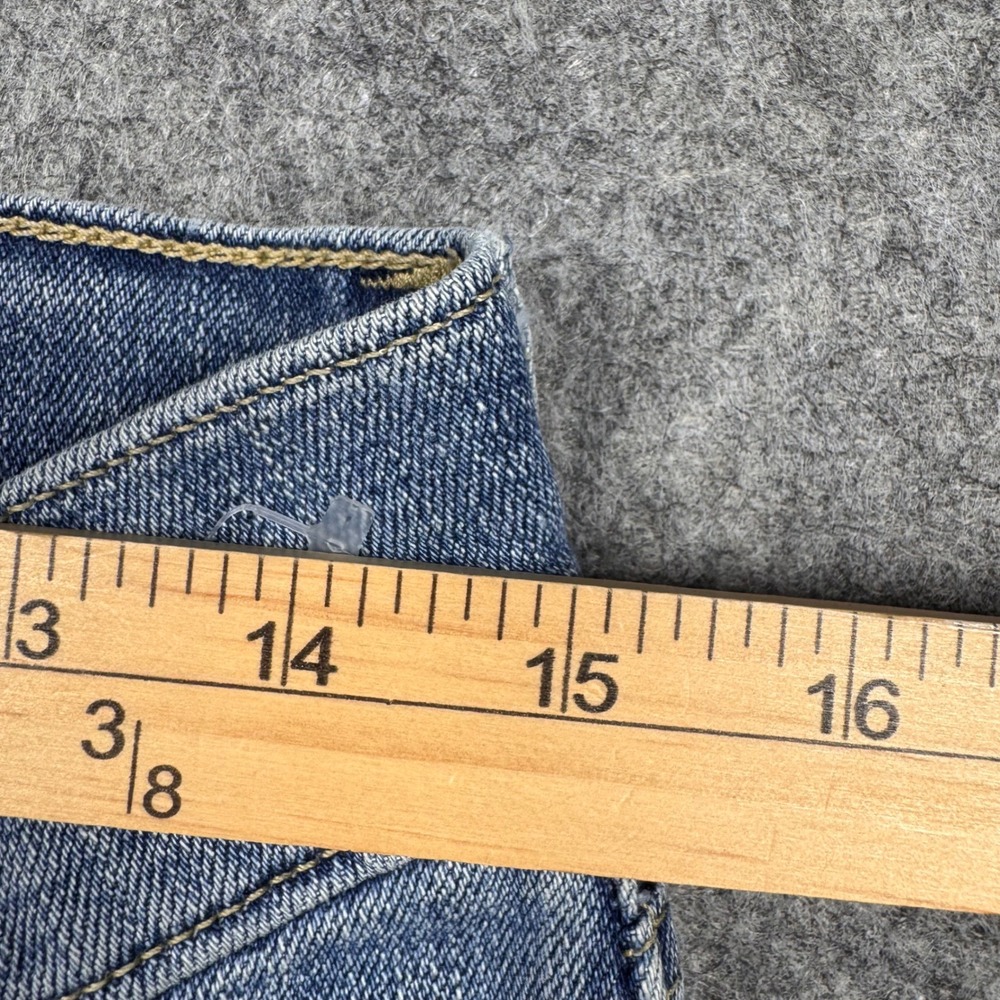 Levis 504 Slouch Straight Denim Shorts Medium Wash Cut Off Frayed Hem Size 7M JR - Picture 5 of 10